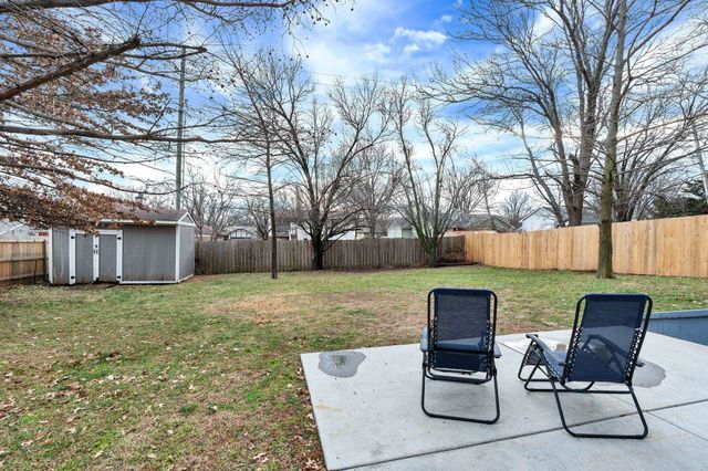 501 E Tall Tree Rd, Derby, KS 67037