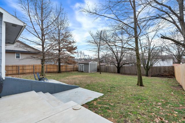 501 E Tall Tree Rd, Derby, KS 67037