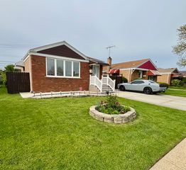4100 W 81st Street, Chicago, IL 60652