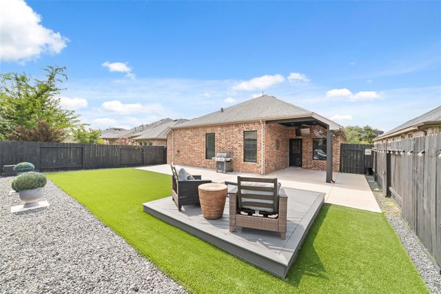 3825 Enchanted Timbers Lane, Spring, TX 77386