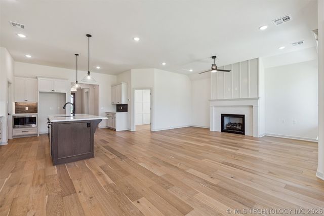 13134 S 98th East Court, Bixby, OK 74008