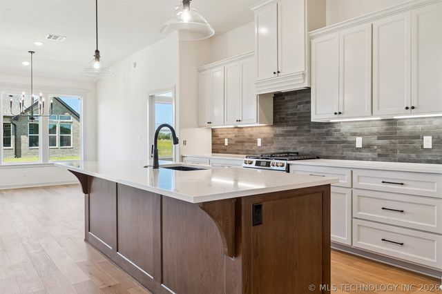 13134 S 98th East Court, Bixby, OK 74008