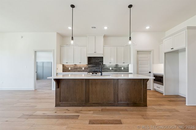 13134 S 98th East Court, Bixby, OK 74008