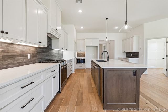 13134 S 98th East Court, Bixby, OK 74008