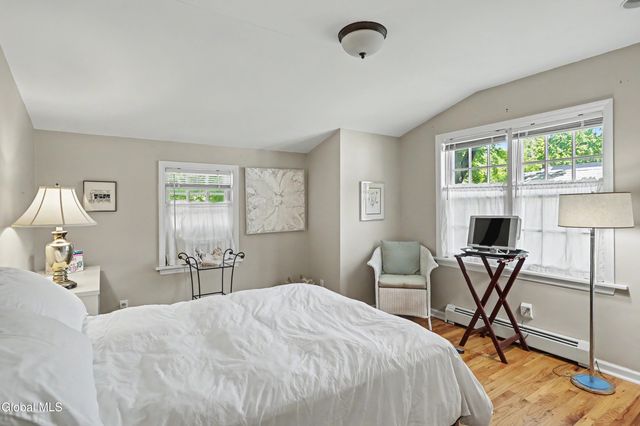1377 Clifton Park Road, Niskayuna, NY 12309