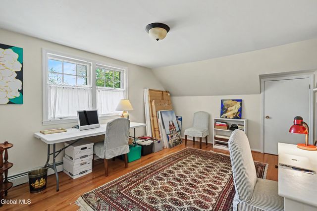 1377 Clifton Park Road, Niskayuna, NY 12309