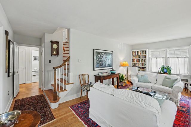 1377 Clifton Park Road, Niskayuna, NY 12309