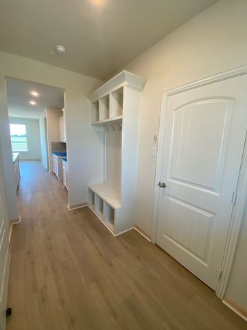 720 County Road 200, Valley View, TX 76272