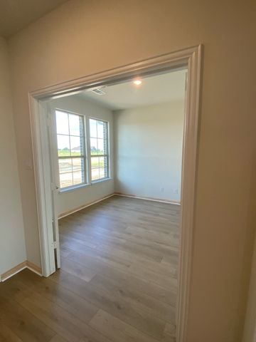 720 County Road 200, Valley View, TX 76272