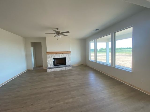 720 County Road 200, Valley View, TX 76272