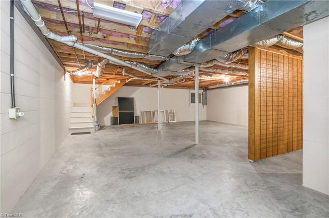 157 Tamworth Drive, Clemmons, NC 27012