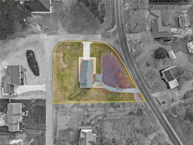 157 Tamworth Drive, Clemmons, NC 27012