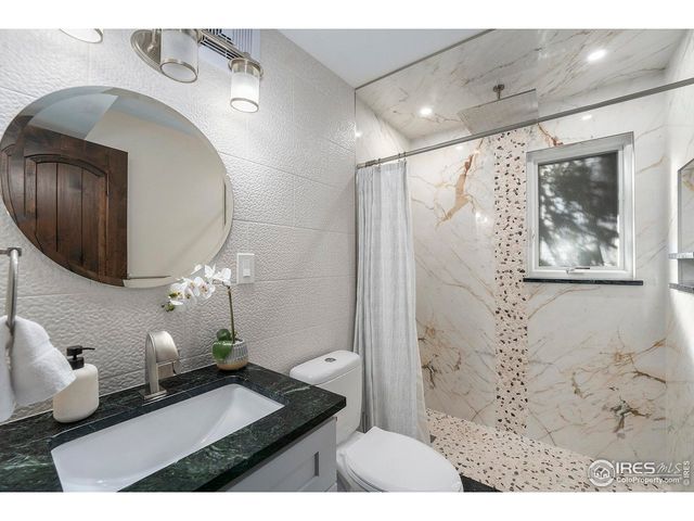 11921 W 70th Pl, Arvada, CO 80004