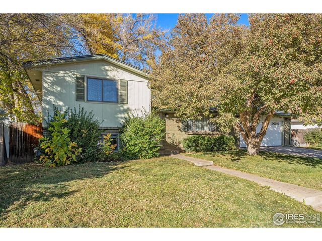 11921 W 70th Pl, Arvada, CO 80004
