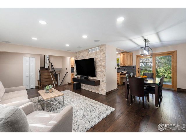 11921 W 70th Pl, Arvada, CO 80004