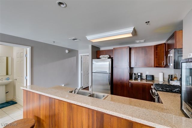 150 Las Vegas Boulevard 807, Las Vegas, NV 89101