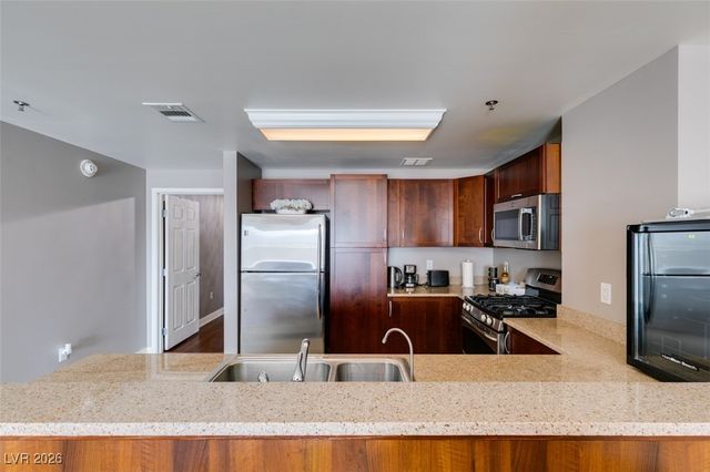 150 Las Vegas Boulevard 807, Las Vegas, NV 89101