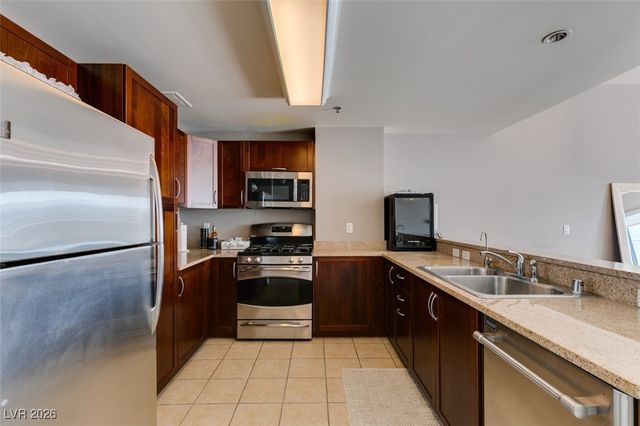 150 Las Vegas Boulevard 807, Las Vegas, NV 89101