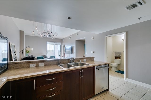 150 Las Vegas Boulevard 807, Las Vegas, NV 89101