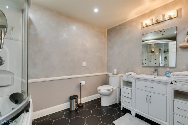 150 Las Vegas Boulevard 807, Las Vegas, NV 89101