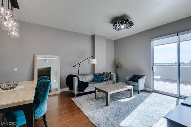 150 Las Vegas Boulevard 807, Las Vegas, NV 89101