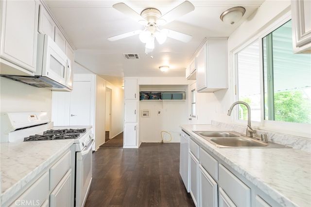 1134 Villa Calimesa 106, Calimesa, CA 92320