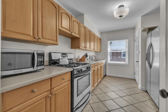 130 N Holbrook Street, Plymouth, MI 48170