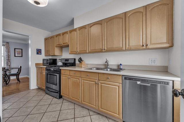 130 N Holbrook Street, Plymouth, MI 48170