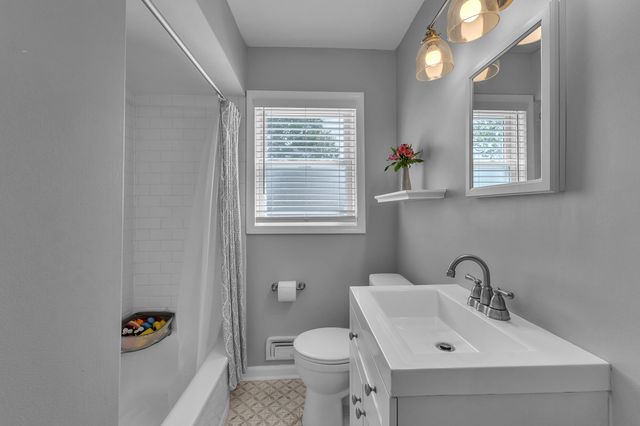 130 N Holbrook Street, Plymouth, MI 48170