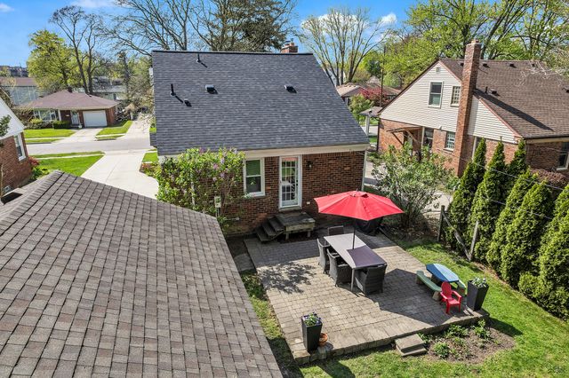 130 N Holbrook Street, Plymouth, MI 48170