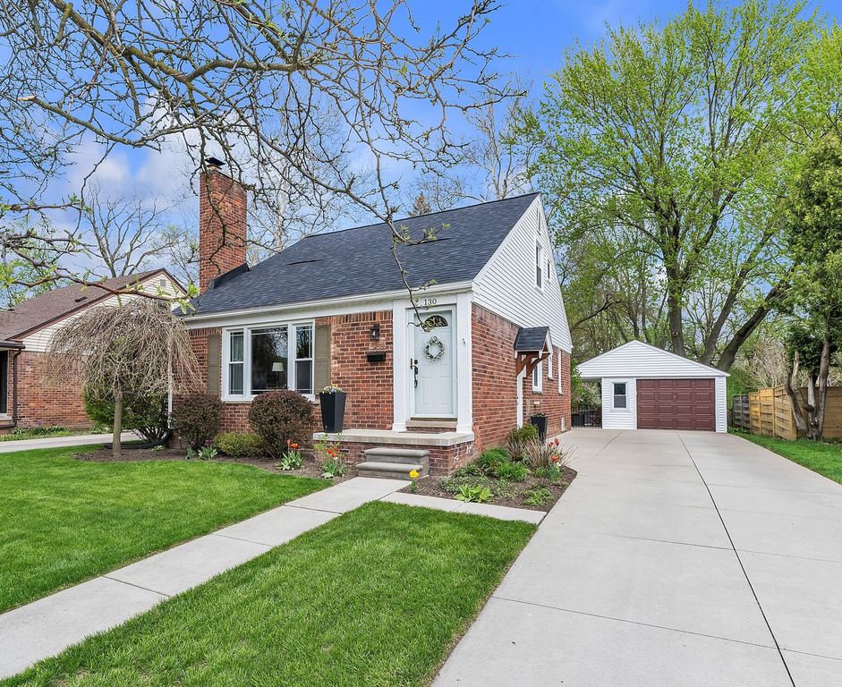 130 N Holbrook Street, Plymouth, MI 48170