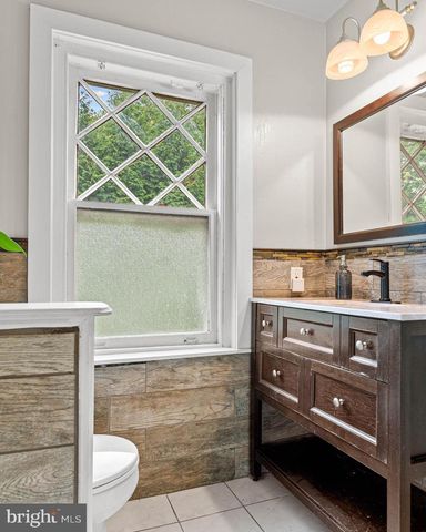 212 S CHESTER RD, Swarthmore, PA 19081