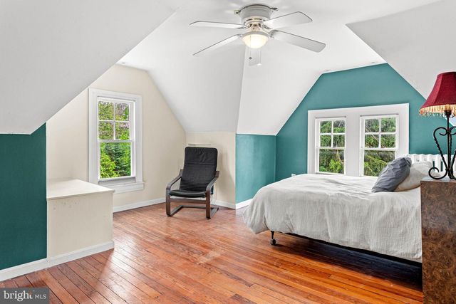 212 S CHESTER RD, Swarthmore, PA 19081