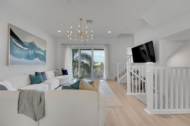 12689 Machiavelli Way, Palm Beach Gardens, FL 33418