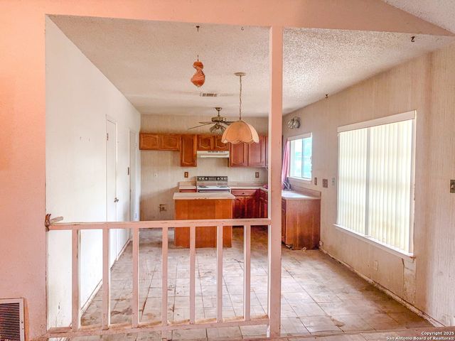9231 Ridge Shadow, San Antonio, TX 78250