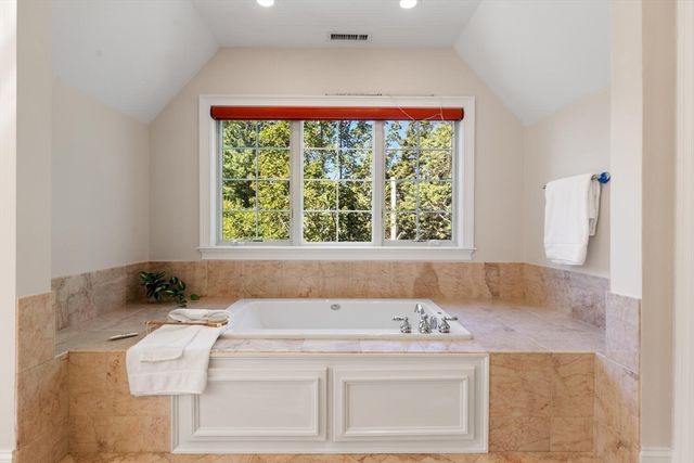 1 Tricorne Rd, Lexington, MA 02421