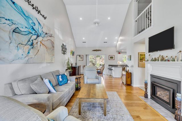 3 Melville Court UNIT C, Pocasset, MA 02559