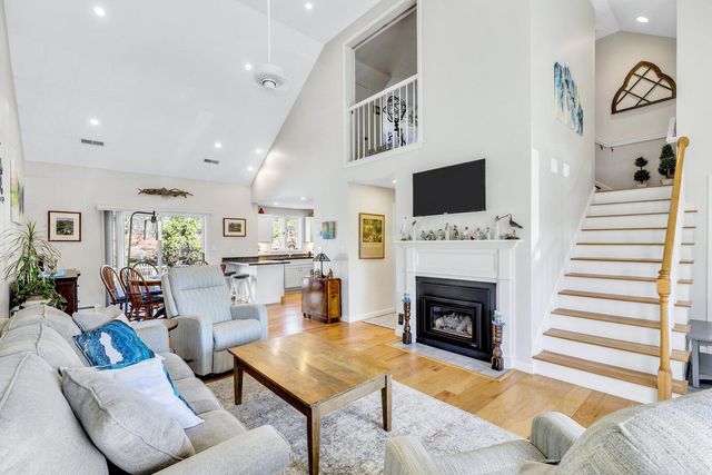 3 Melville Court UNIT C, Pocasset, MA 02559