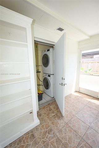 532 NE 16th Ct, Fort Lauderdale, FL 33305