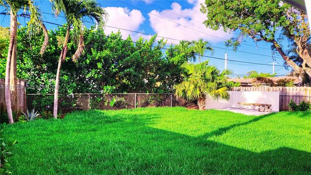 532 NE 16th Ct, Fort Lauderdale, FL 33305