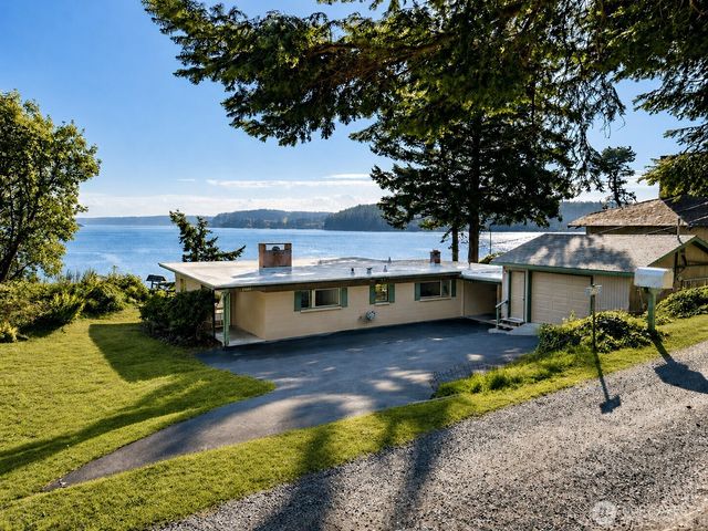 6860 Salmon Beach Road S, Anacortes, WA 98221