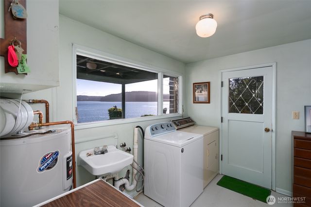 6860 Salmon Beach Road S, Anacortes, WA 98221