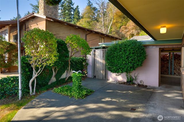 6860 Salmon Beach Road S, Anacortes, WA 98221