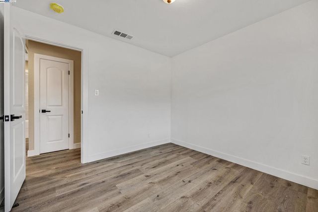 286 Donegal Way, Martinez, CA 94553