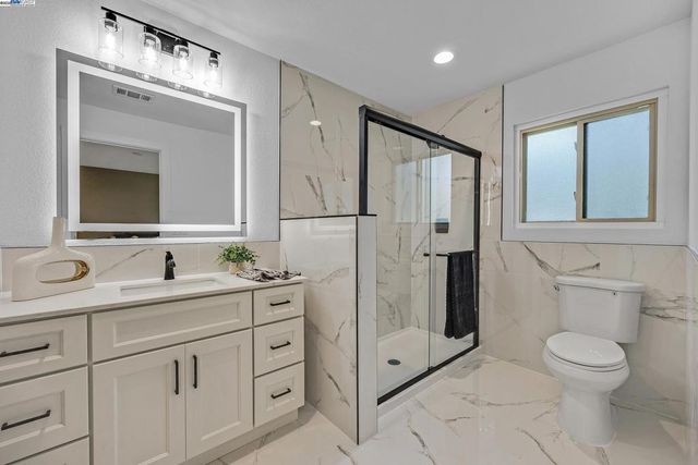 286 Donegal Way, Martinez, CA 94553