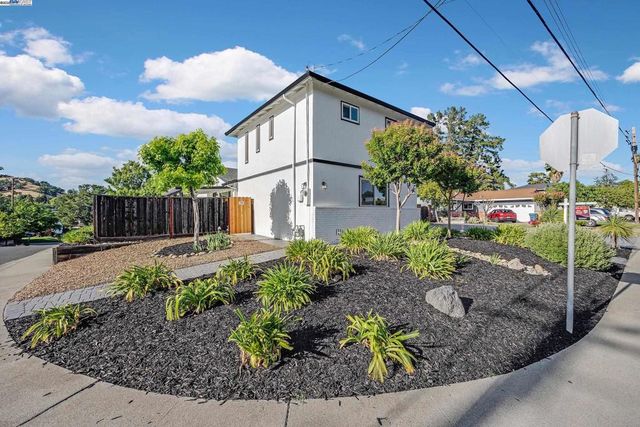 286 Donegal Way, Martinez, CA 94553