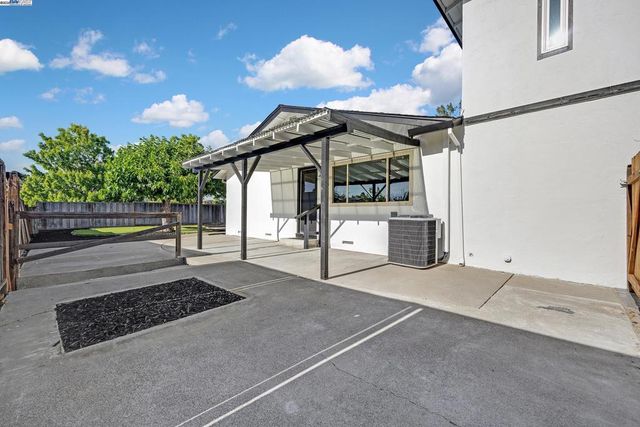 286 Donegal Way, Martinez, CA 94553