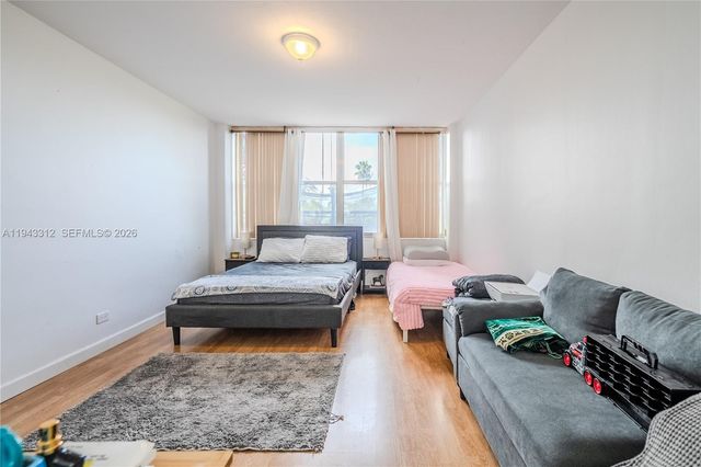 7441 Wayne Ave 2H, Miami Beach, FL 33141