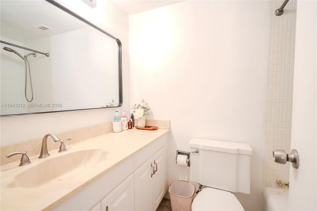 7441 Wayne Ave 2H, Miami Beach, FL 33141