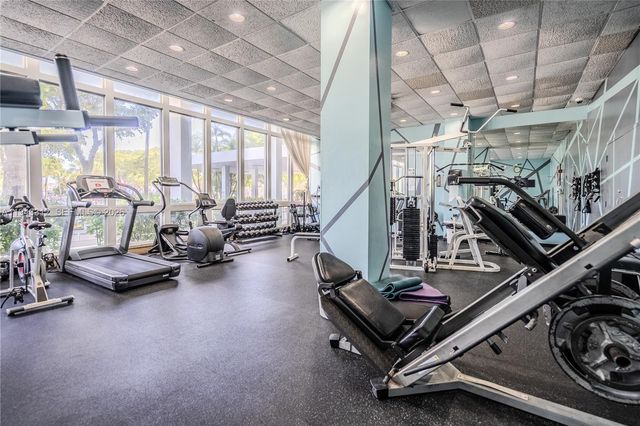 7441 Wayne Ave 2H, Miami Beach, FL 33141